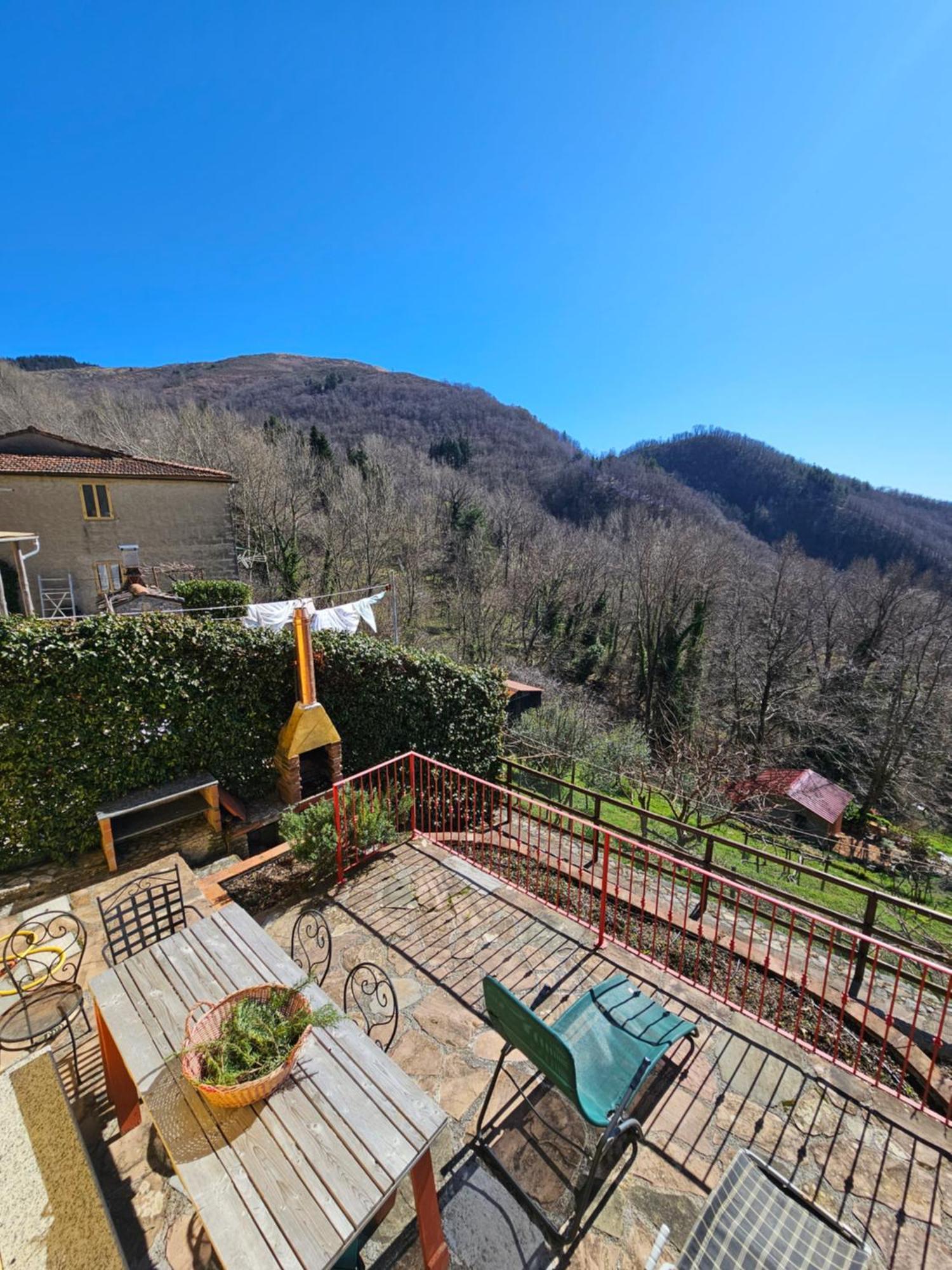 Deliziosa Casetta Sull'Appennino Toscano Montefegatesi ภายนอก รูปภาพ